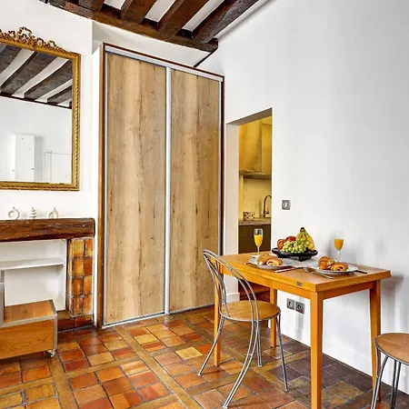 Bnbnova - Charming Near Notre-dame & Marais * Parigi