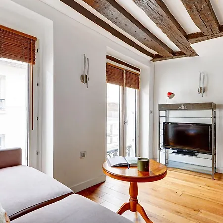 Bnbnova - Charming Near Notre-dame & Marais Apartment Paris